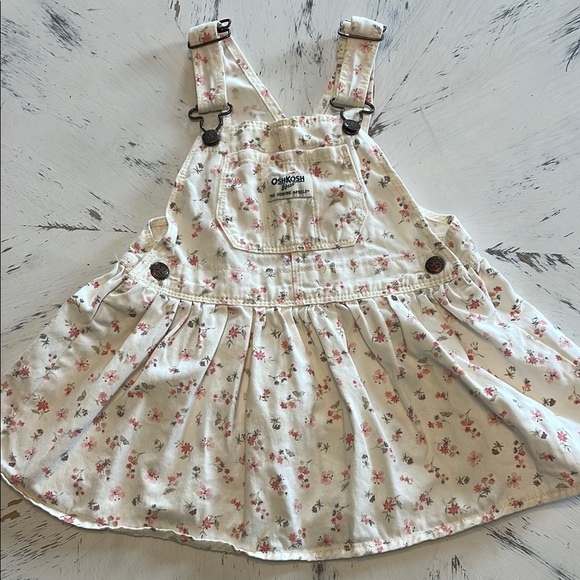 OshKosh B'gosh Other - OshKosh B'gosh Floral Kids Overall Dress - Cream & Floral